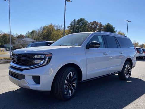 New 2025 Ford Expedition Max Platinum w/ Driver's Package image 7