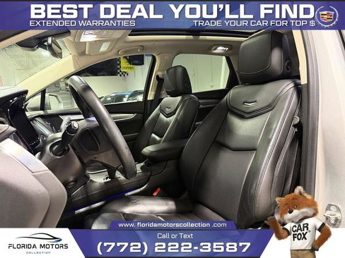 Used 2017 Cadillac XT5 Luxury w/ Driver Awareness Package FWD image 11
