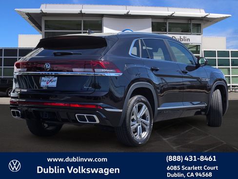 Certified 2024 Volkswagen Atlas Cross Sport SEL R-Line AWD/4WD image 4