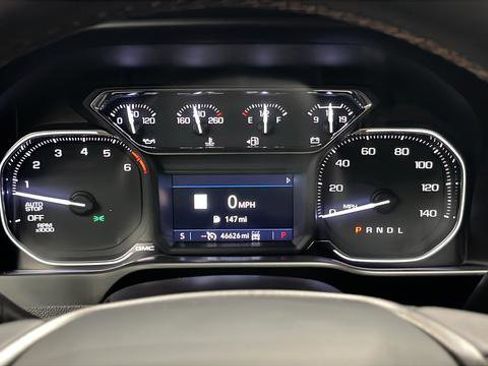 Used 2020 GMC Sierra 1500 AT4 w/ AT4 Premium Package image 16