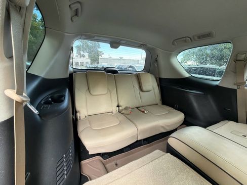 Used 2022 Nissan Armada Platinum w/ Captain's Chairs Package RWD image 24