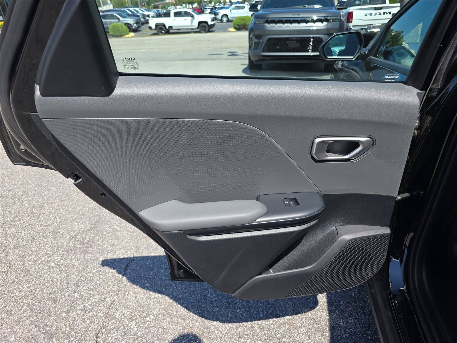 Used 2025 Kia K4 FWD image 13