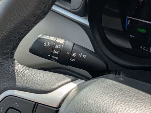 Used 2022 Toyota Sienna XLE FWD image 26
