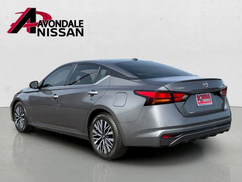 Certified 2023 Nissan Altima 2.5 SV image 4