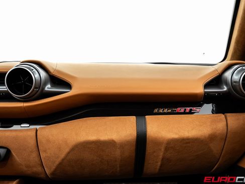 Used 2022 Ferrari 812 GTS image 37