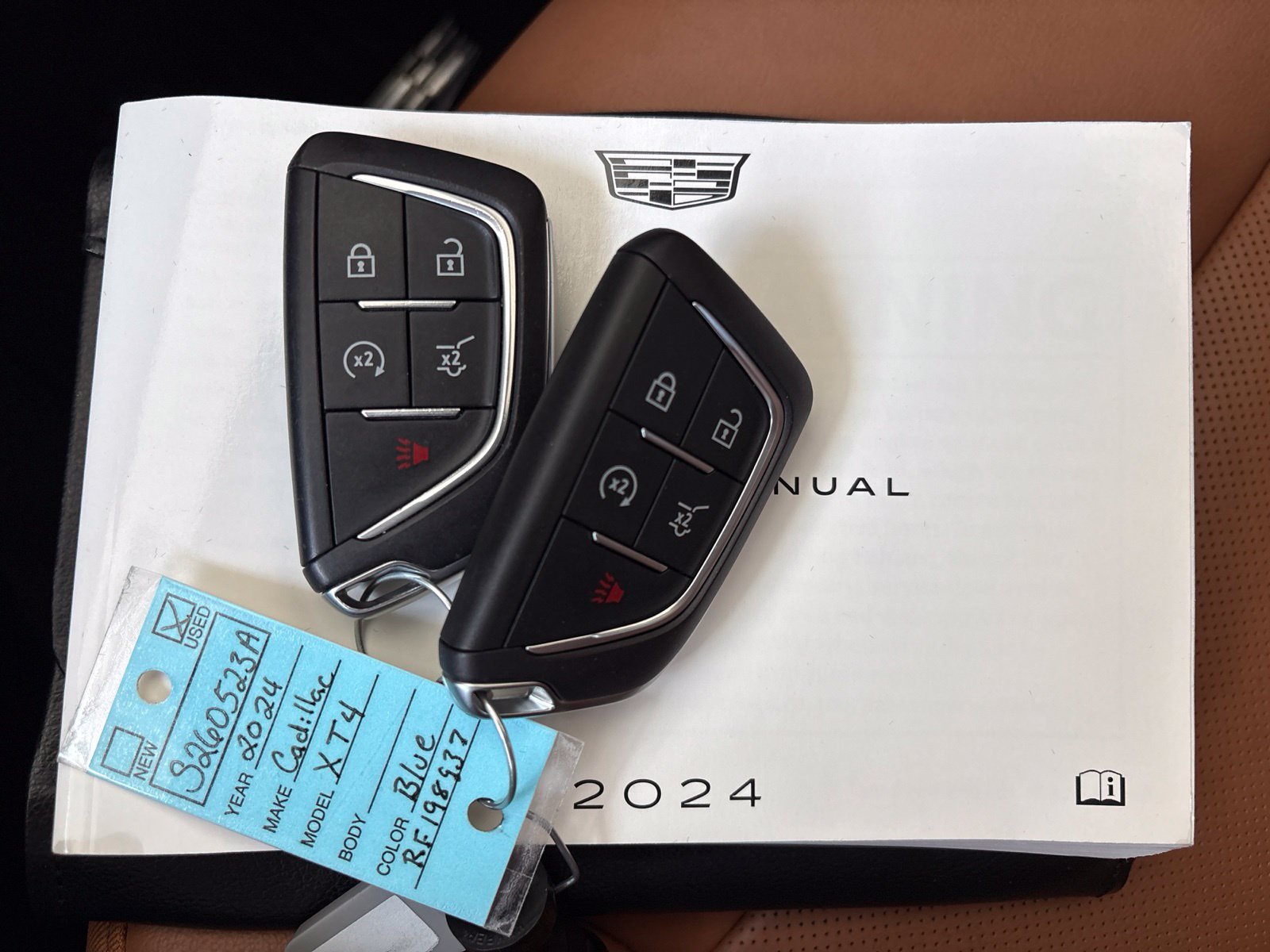 Used 2024 Cadillac XT4 Sport FWD image 35