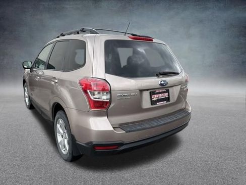 Used 2015 Subaru Forester 2.5i Premium w/ All-Weather Package AWD/4WD image 10