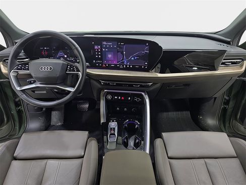 Used 2025 Audi Q5 Premium Plus w/ Premium Plus image 10