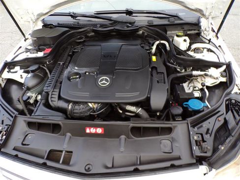 Used 2013 Mercedes-Benz C 300 4MATIC Sedan image 41
