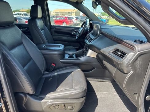 Used 2023 Chevrolet Tahoe Z71 w/ Luxury Package AWD/4WD image 29