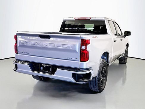 Used 2022 Chevrolet Silverado 1500 Custom image 7