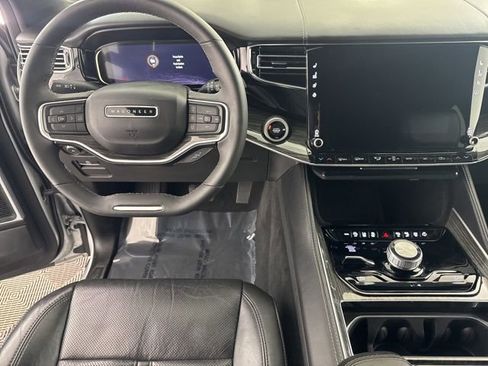 Used 2022 Jeep Wagoneer Series III w/ Convenience Group I image 33