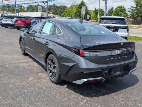 Used 2025 Hyundai Sonata SEL FWD image 5