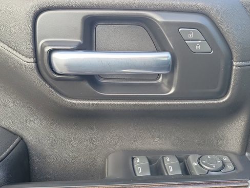 Used 2022 GMC Sierra 1500 Elevation w/ LPO, Elevation Black Package image 12