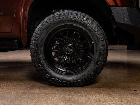 Used 2024 GMC Sierra 3500 Denali Ultimate image 11