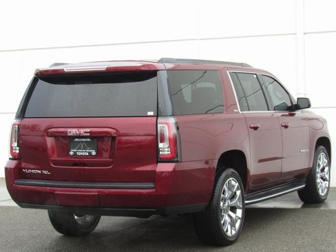 Used 2019 GMC Yukon XL SLT w/ Open Road Package image 6