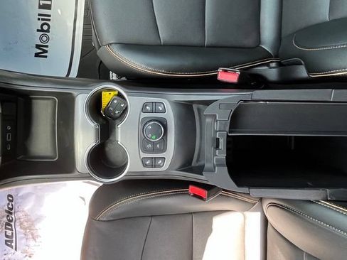 Certified 2024 GMC Terrain AT4 w/ LPO, Floor Liner Package AWD/4WD image 15