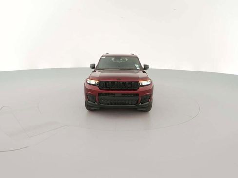 New 2025 Jeep Grand Cherokee L Laredo image 2