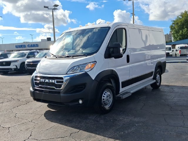 Used 2025 RAM ProMaster 2500 w/ U-Haul Equipment Group FWD image 2