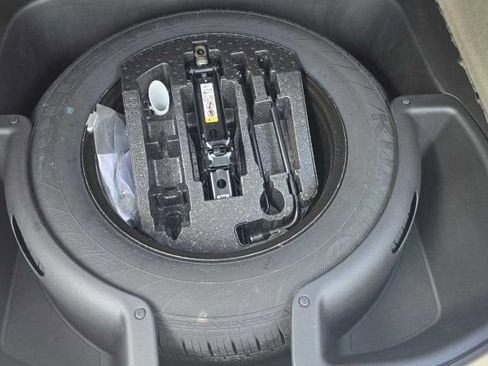 Used 2018 Jeep Grand Cherokee Overland image 37