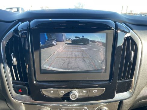 Used 2018 Chevrolet Traverse LT w/ LPO, Floor Liner Package image 27
