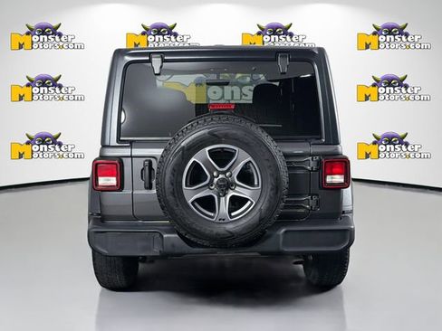 Used 2021 Jeep Wrangler Sport S image 6