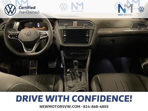 Used 2024 Volkswagen Tiguan SE R-Line image 10
