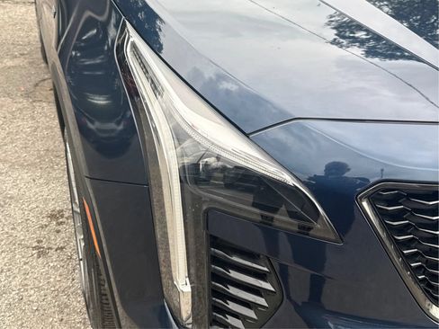 Used 2021 Cadillac XT4 Sport AWD/4WD image 9