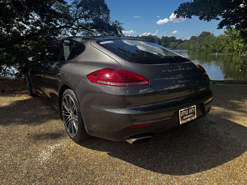 Used 2016 Porsche Panamera 4 Edition AWD/4WD image 8