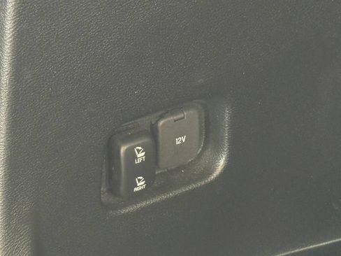 Used 2023 Ford Edge SEL AWD/4WD image 16