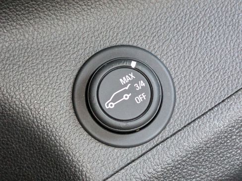 Used 2019 Buick Envision Essence image 22