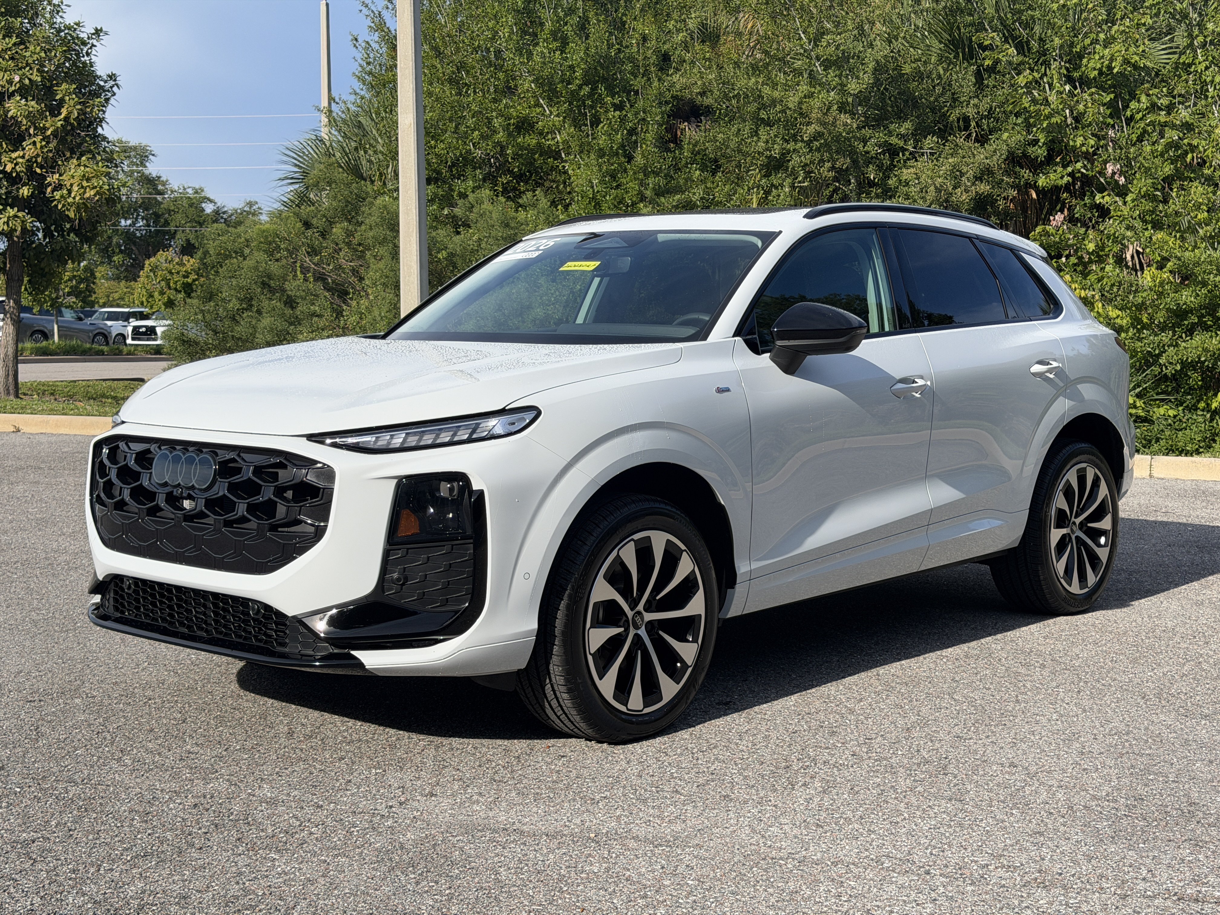 Certified 2026 Audi Q3 quattro 2.0T AWD/4WD image 3
