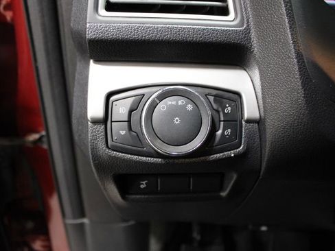 Used 2017 Ford Explorer XLT w/ Equipment Group 202A AWD/4WD image 42