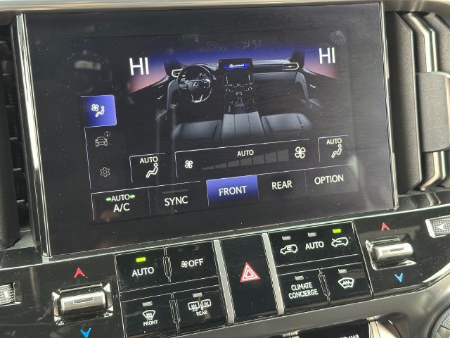 Used 2022 Lexus LX 600 4WD w/ Luxury Package image 28