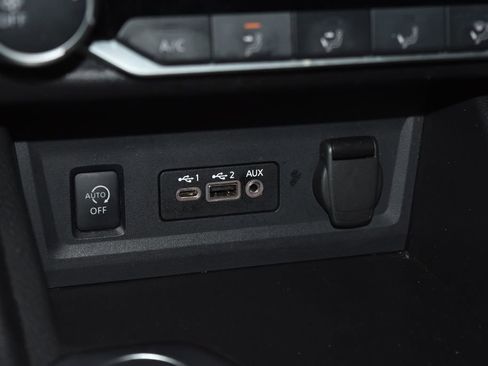 Used 2024 Nissan Sentra SV image 13