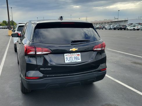 Used 2024 Chevrolet Equinox LS w/ LS Convenience Package FWD image 4
