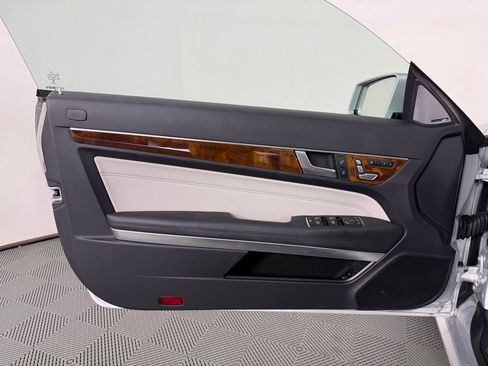 Used 2016 Mercedes-Benz E 400 Cabriolet image 19