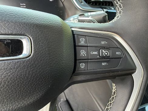 Used 2025 Jeep Grand Cherokee Laredo X w/ Luxury Tech Group I AWD/4WD image 28