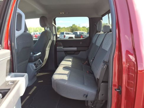 Used 2022 Ford F150 XLT w/ Equipment Group 302A High AWD/4WD image 14