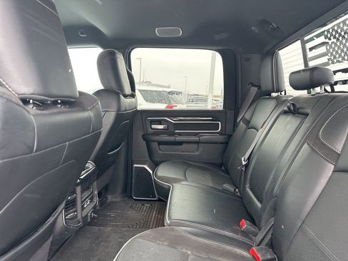 Used 2021 RAM 2500 Laramie w/ Night Edition image 10