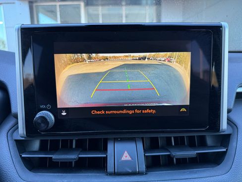 Used 2023 Toyota RAV4 LE image 30