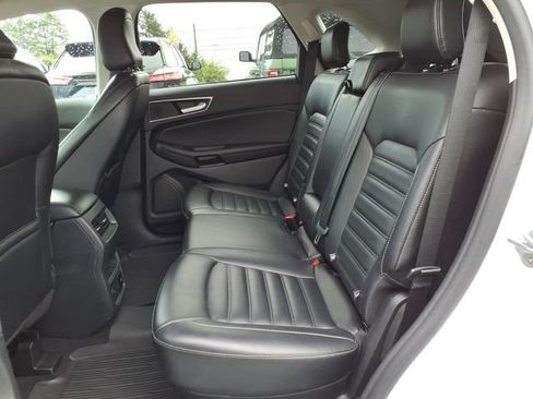 Certified 2024 Ford Edge SEL w/ Convenience Package AWD/4WD image 9