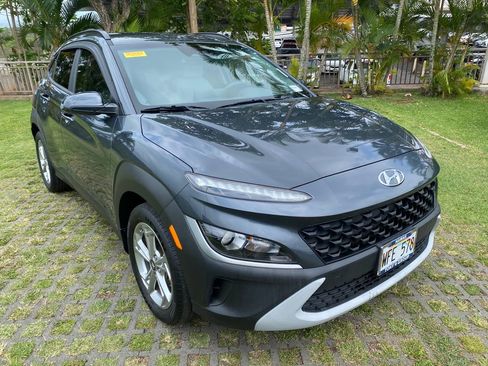 Used 2022 Hyundai Kona SEL FWD image 1