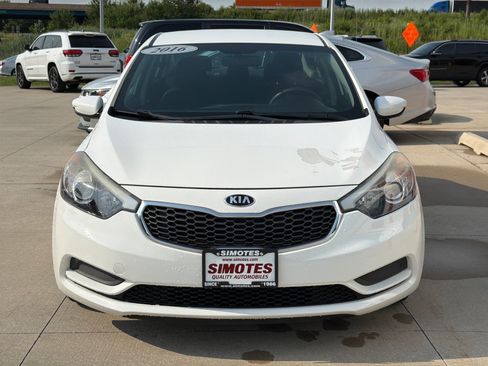 Used 2016 Kia Forte LX FWD image 3