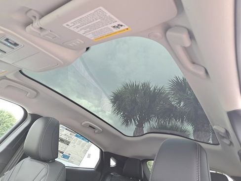 New 2025 Ford Mustang Mach-E Premium image 22