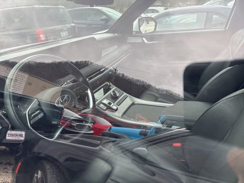 Used 2024 Hyundai Palisade Calligraphy image 10