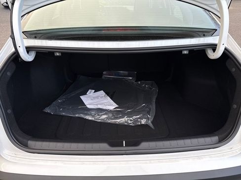 New 2025 Kia K4 LXS image 21