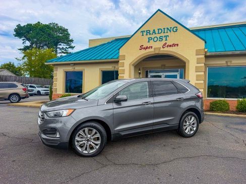 Used 2024 Ford Edge Titanium AWD/4WD image 3