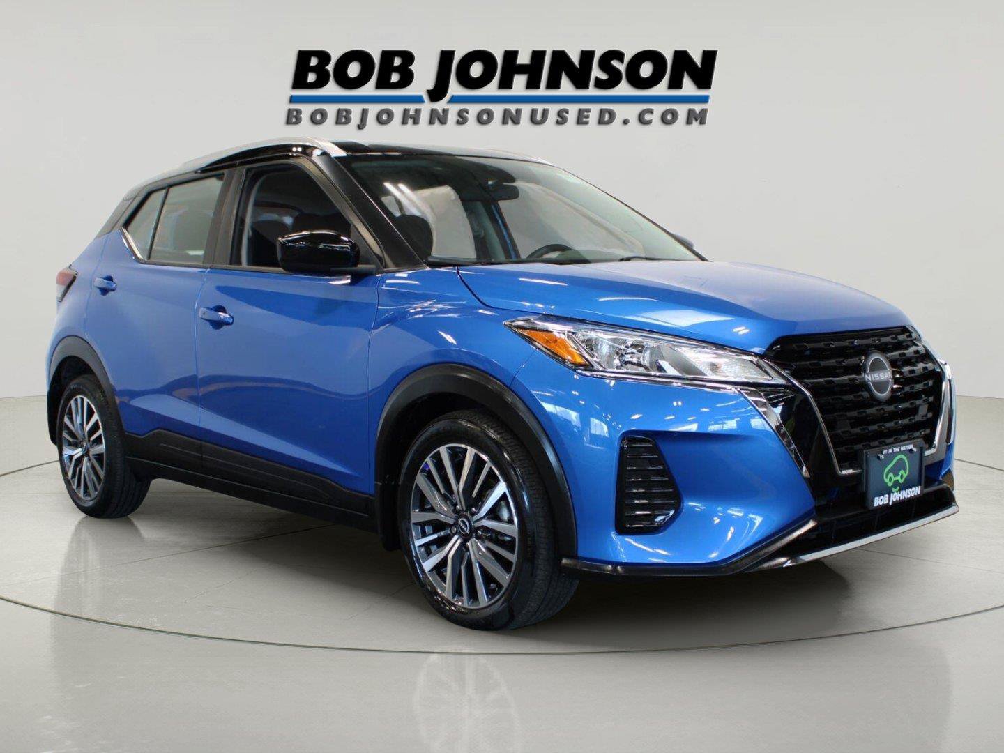 Used 2023 Nissan Kicks SV FWD image 1