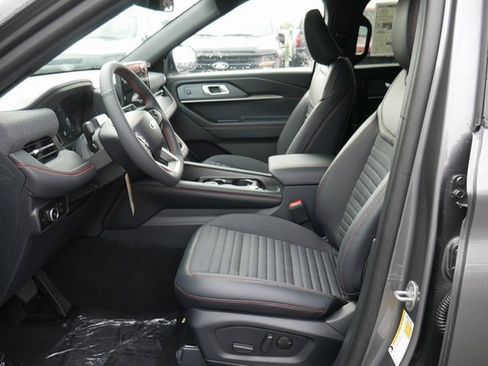 New 2026 Ford Explorer ST-Line w/ ST-Line Street Pack image 2
